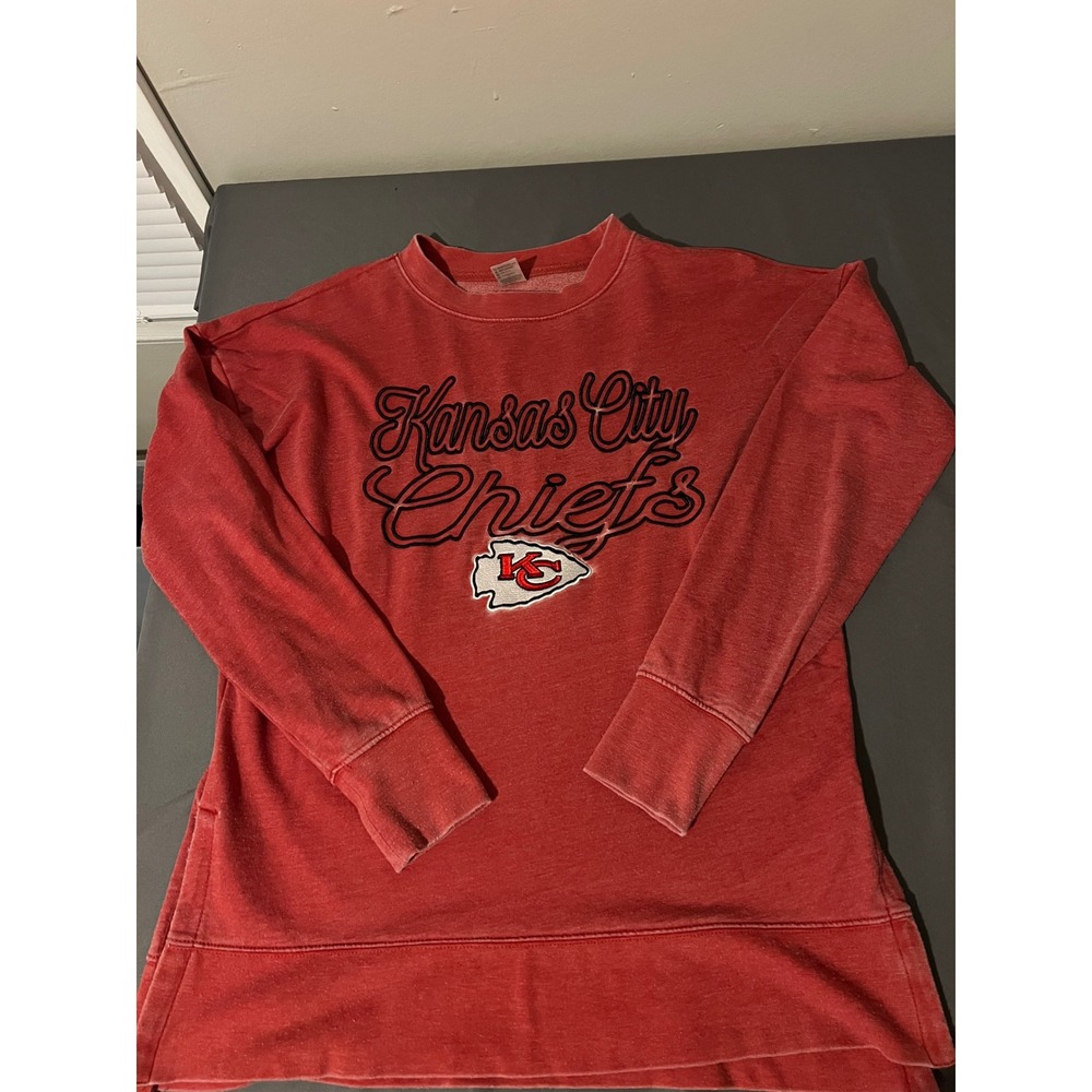 NFL Team Apparel Kansas City Chiefs Red Acid Wash Side Slit Sweatshirt Womens S